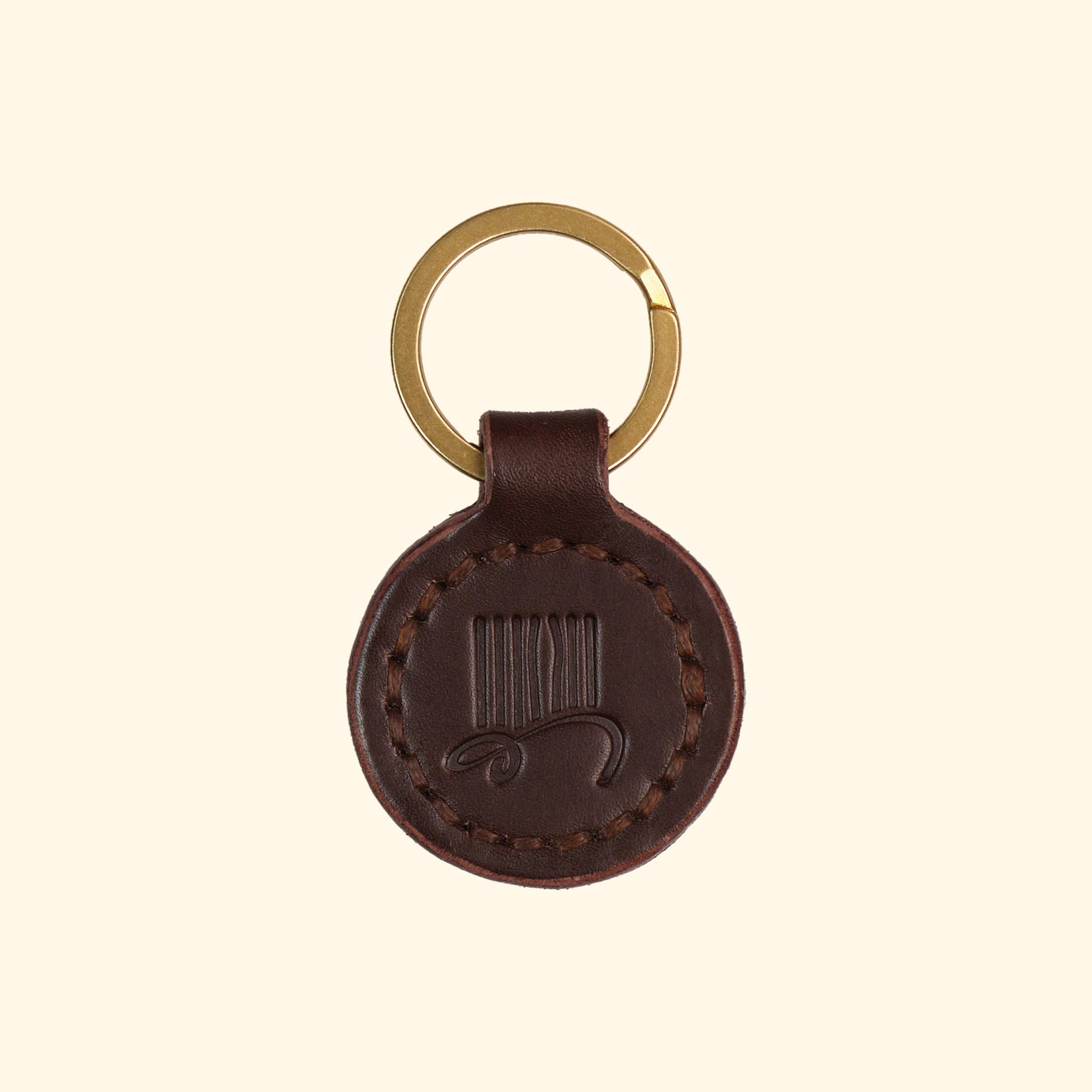 Keychain-Token-Runder-Schlüsselanhänger-aus-echtem-Leder-dunkelbraun-brass-ring-rueckseite-oldpassion-from-prison-with-love