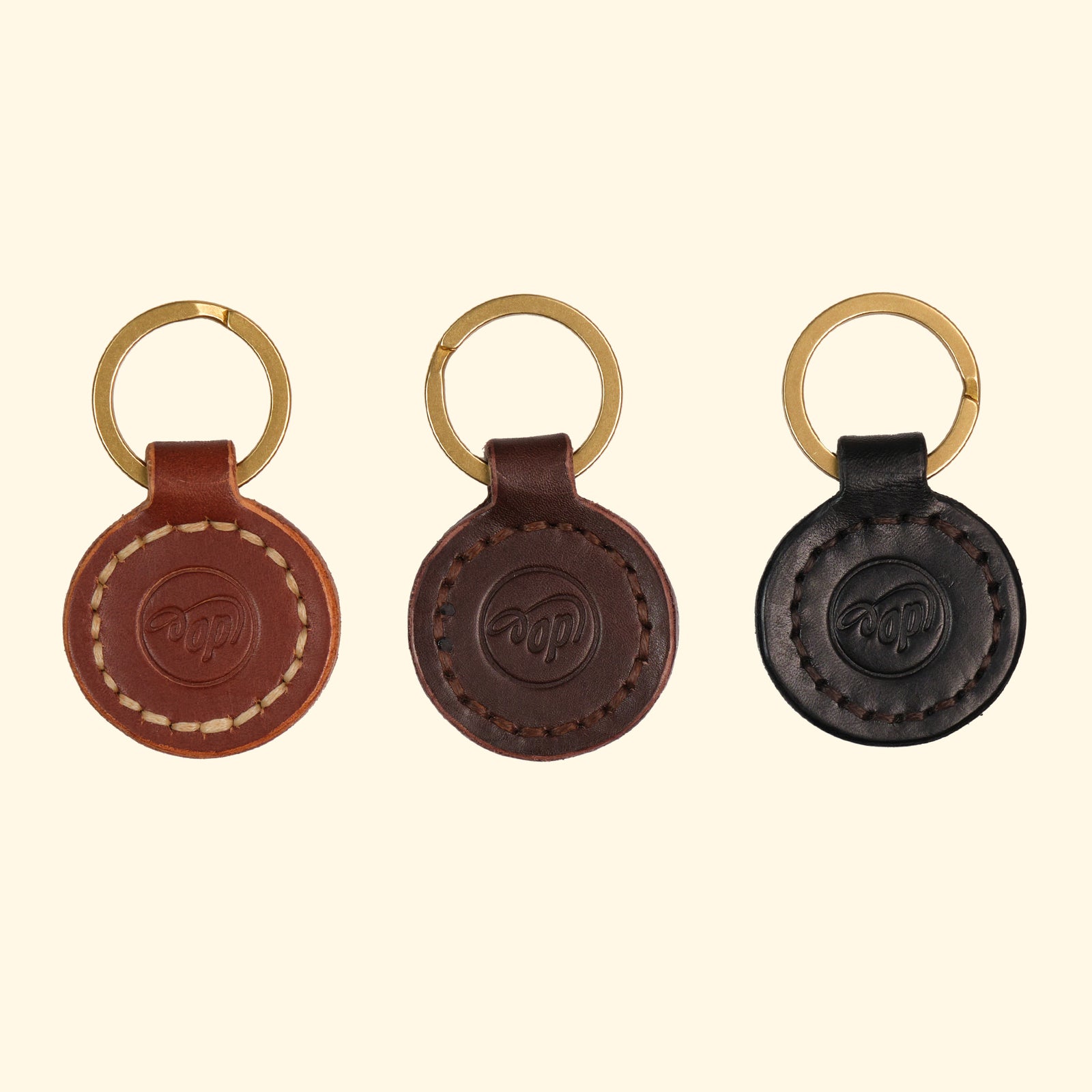Keychain-Token-Runder-Schlüsselanhänger-aus-echtem-Leder-schwarz-hellbraun-dunkelbraun-brass-ring-oldpassion-from-prison-with-love