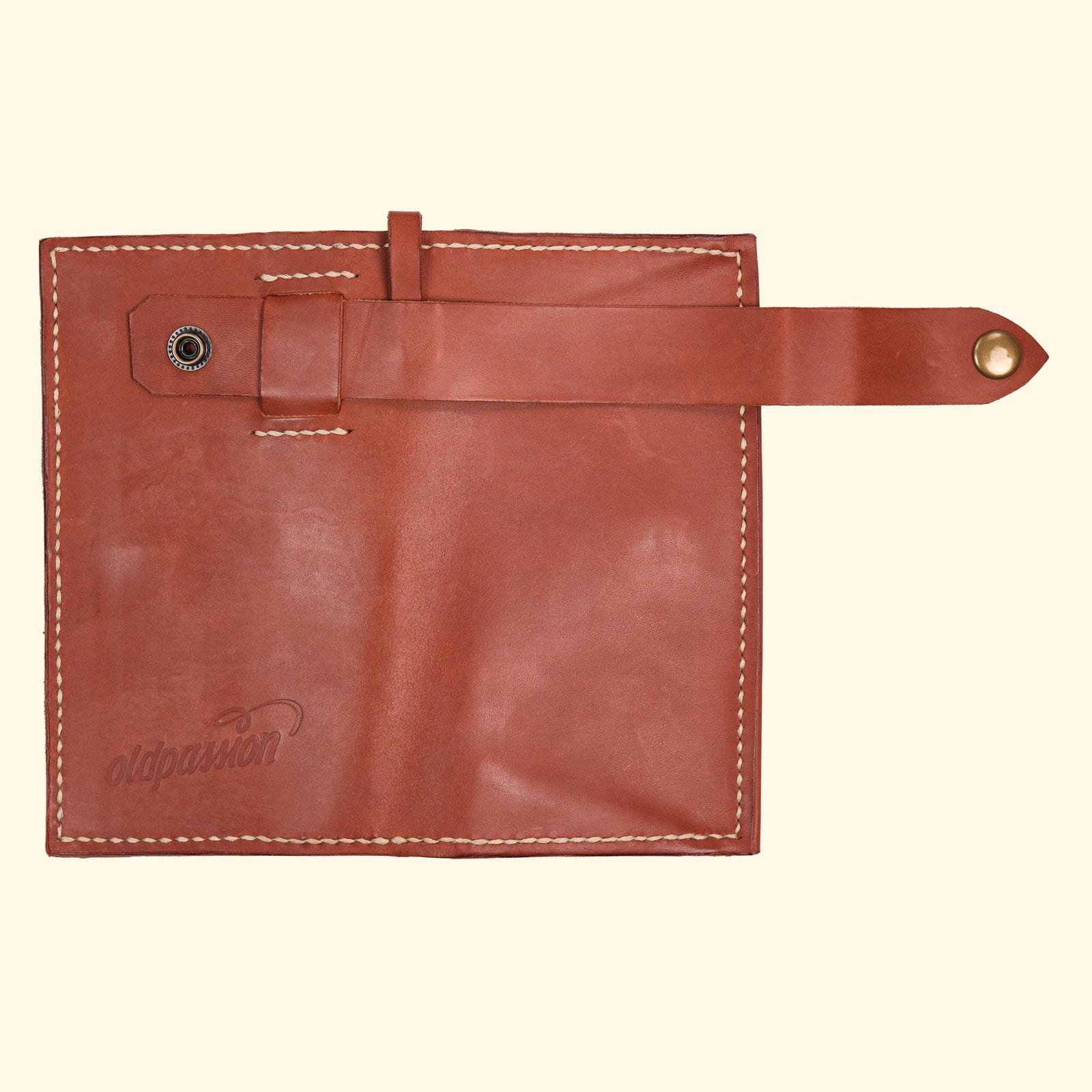 Long-Wallet-Maximum-Style-hangefertigtes-Leder-Portemonnaie-hellbraun-rueckseite-geoeffnet-oldpassion-from-prison-with-love