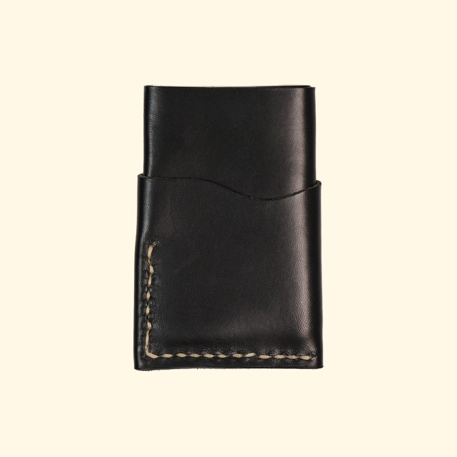 burrito minimalistisches Kartenhalter Portemonnaie aus Leder Schwarz Creme Faden Rueckseite oldpassion from prison with love