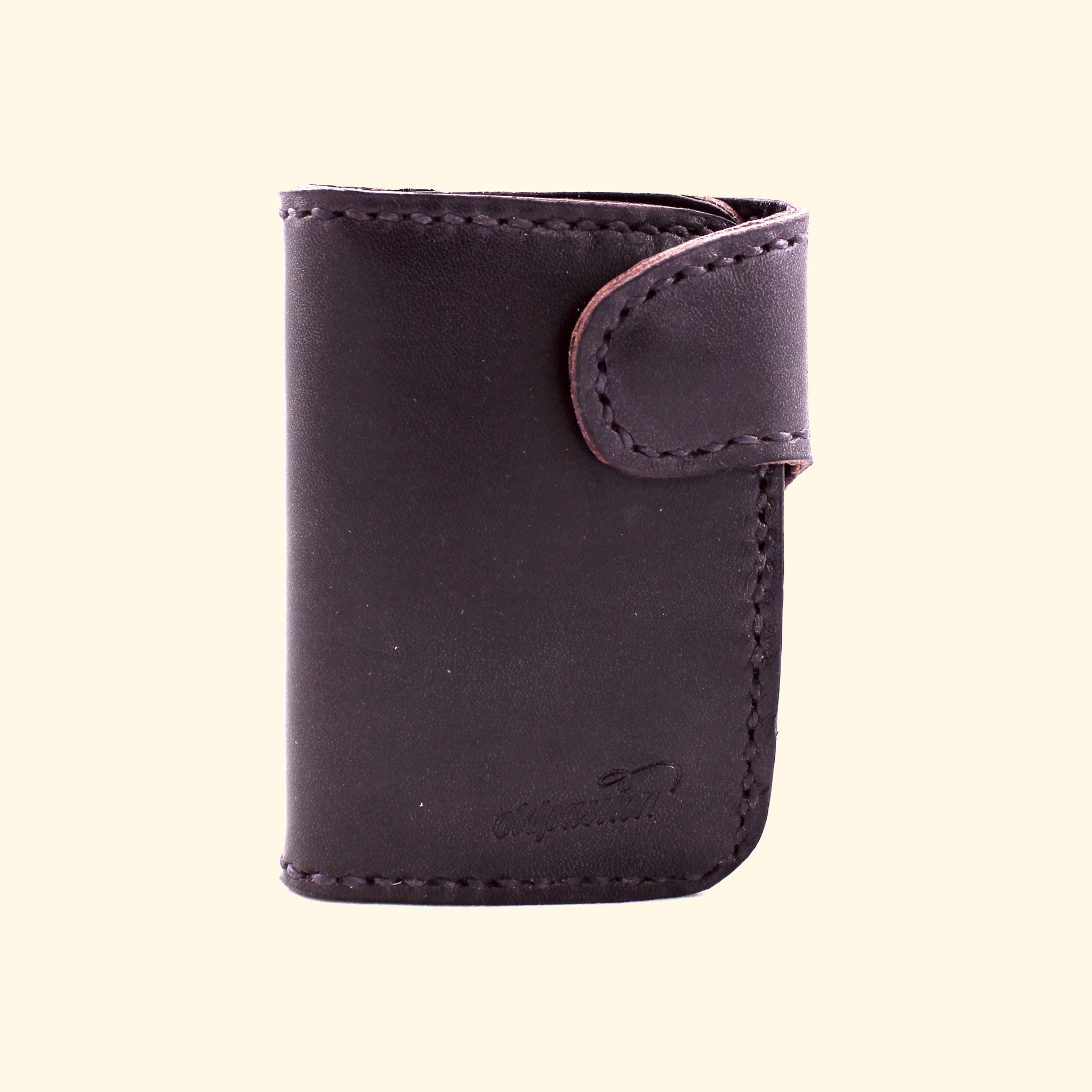 Snap Wallet purple, Vorderseite aus Leder, oldpassion