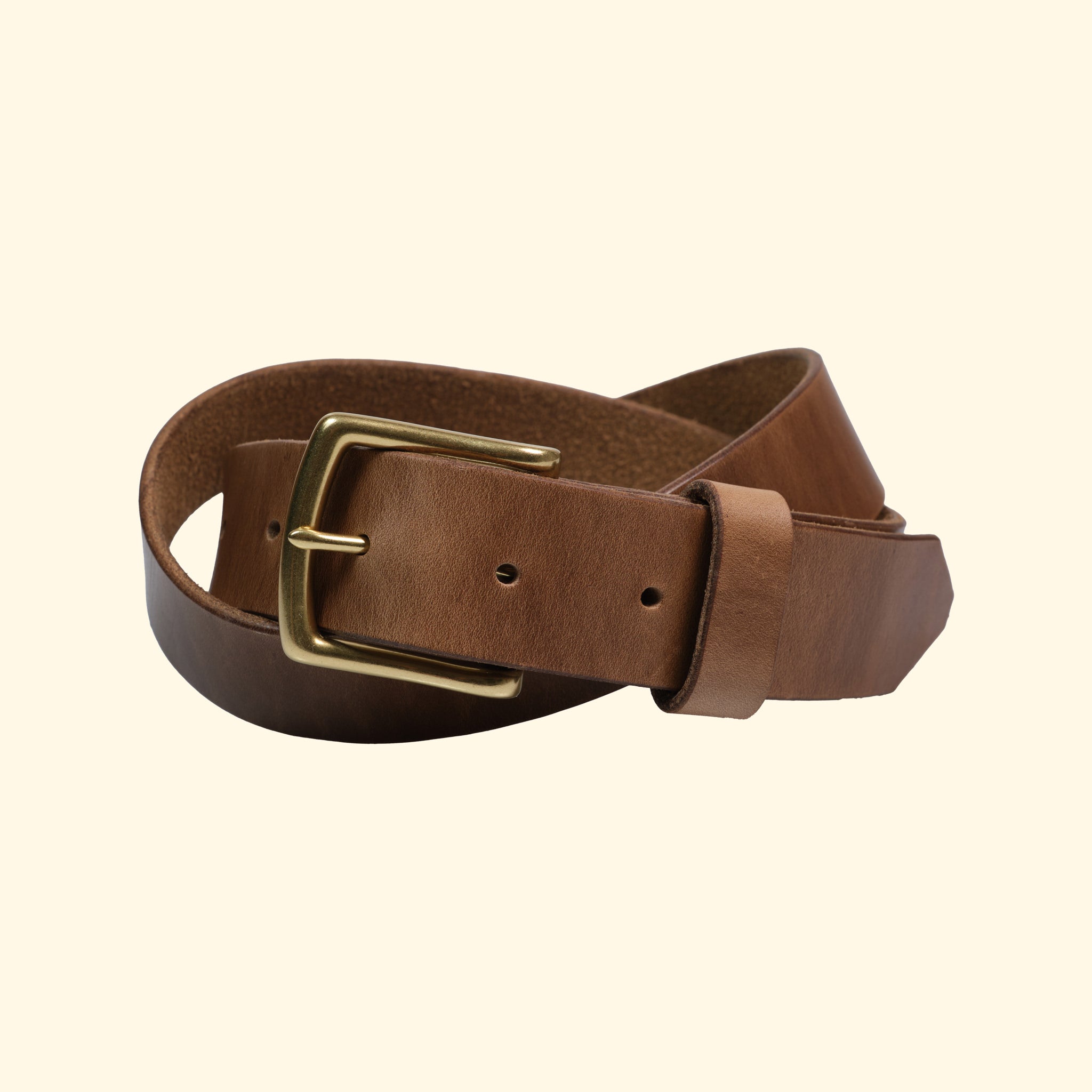 op belt Ledergürtel aus Horween Chromexcel Natural mit goldener Schnalle, Frontansicht – oldpassion