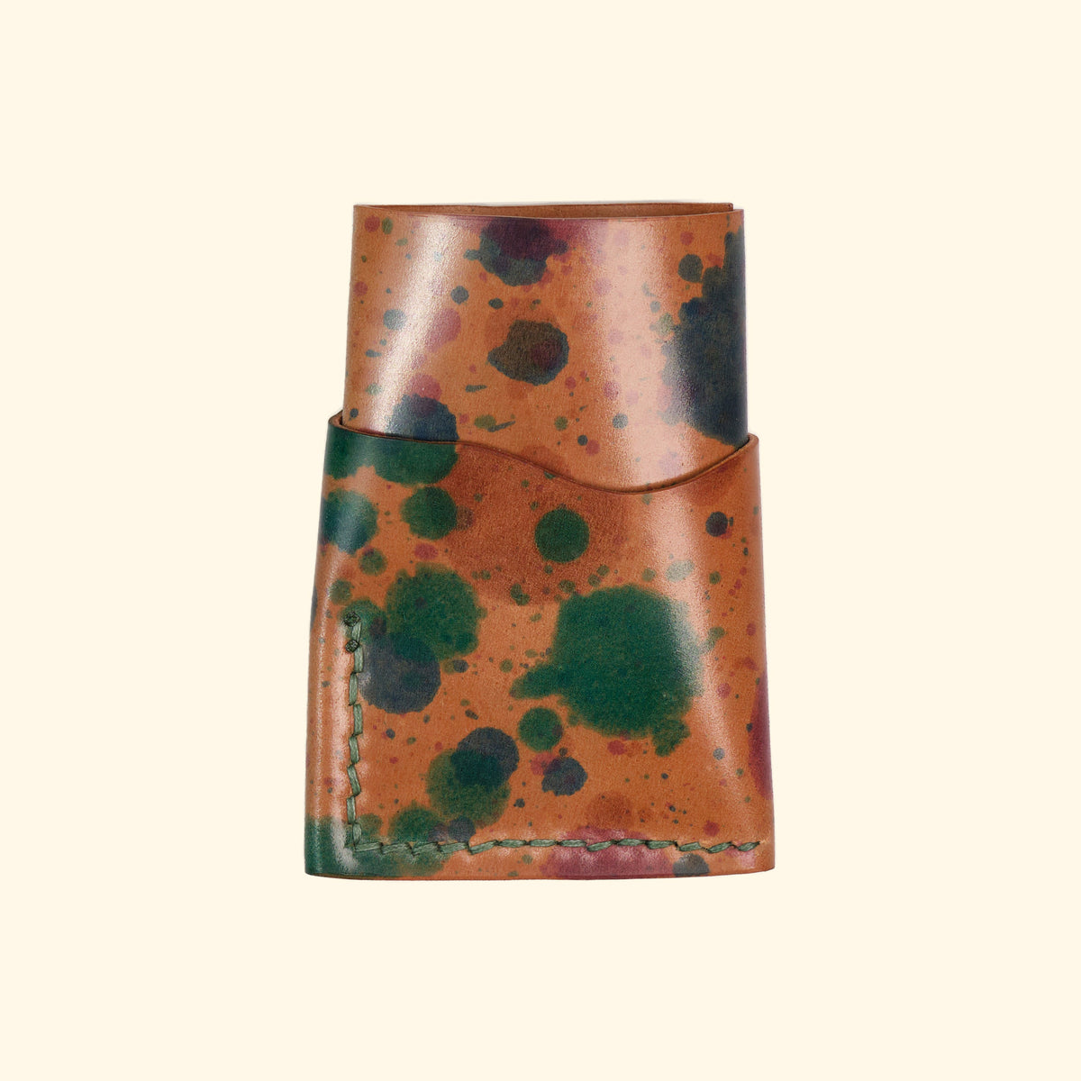 Shell-Cordovan-burrito-minimalistisches-Kartenhalter-Portemonnaie-oldpassion-from-prison-with-love—color-sprinkle-leder-green-faden-rückseite