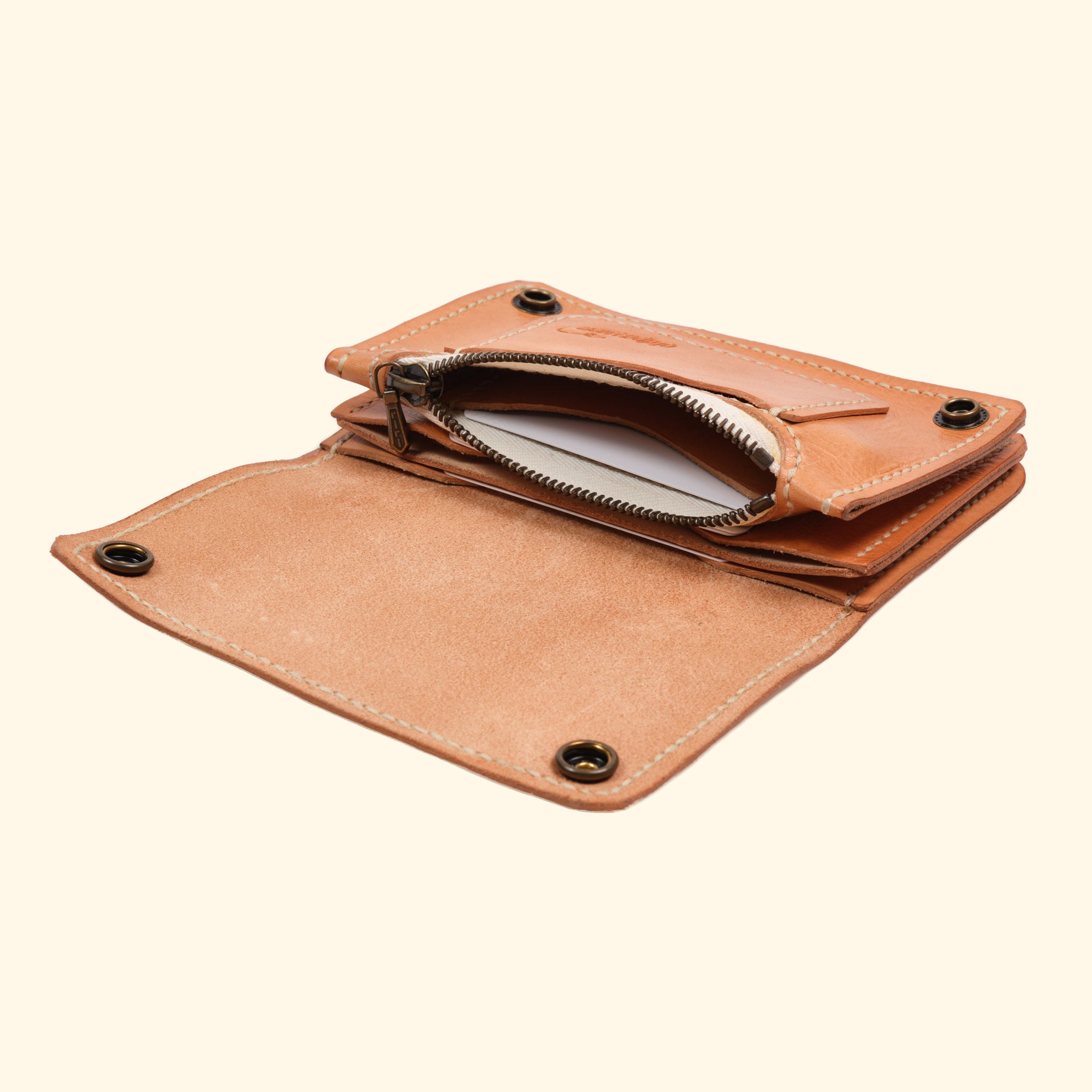 Trucker Wallet, Nature