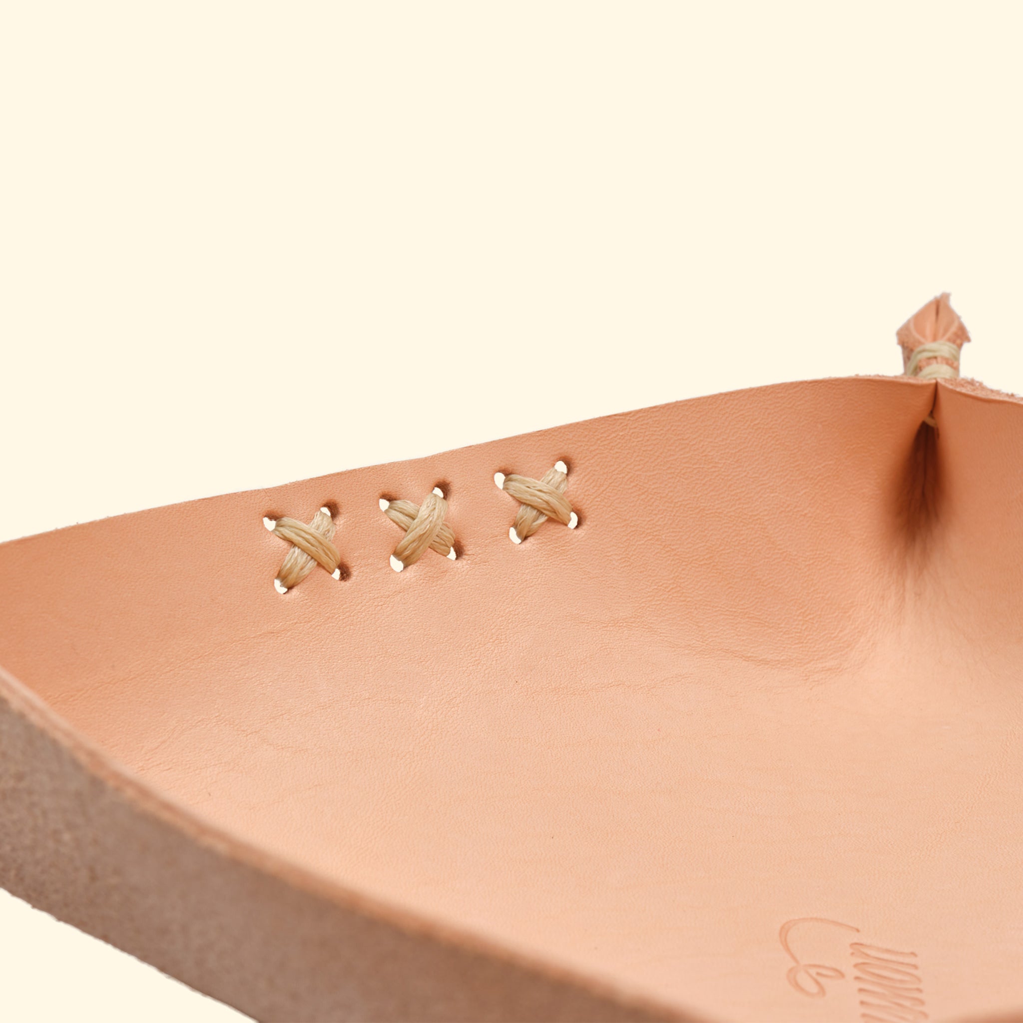 op leather tray, Nature